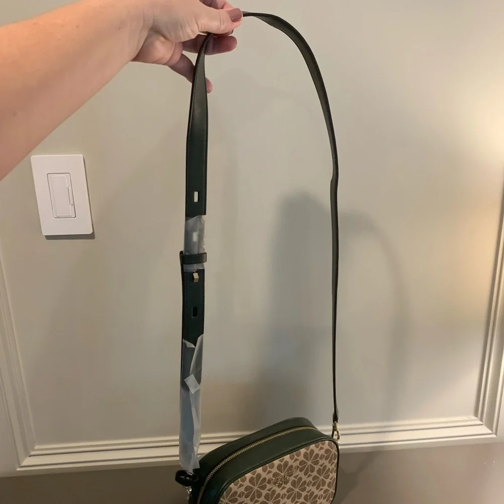 Kate Spade Spade Flower Coated Canvas Infinite Medium Size Camera Bag Crossbody